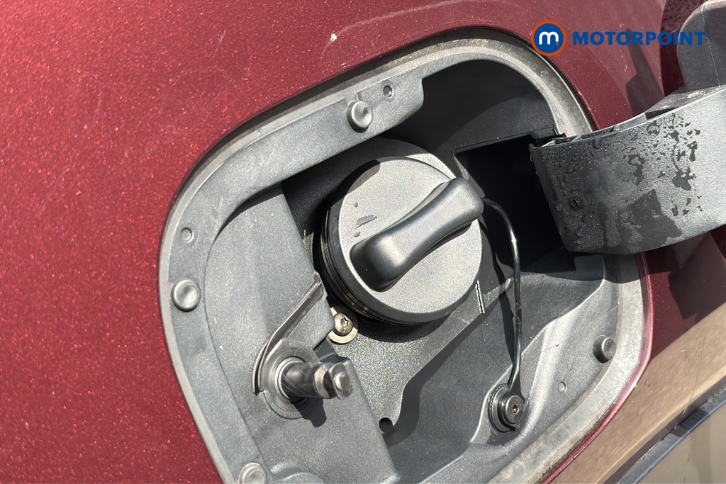Nissan Juke N-Connecta Manual Petrol SUV - Stock Number (1646953) - 41st supplementary image