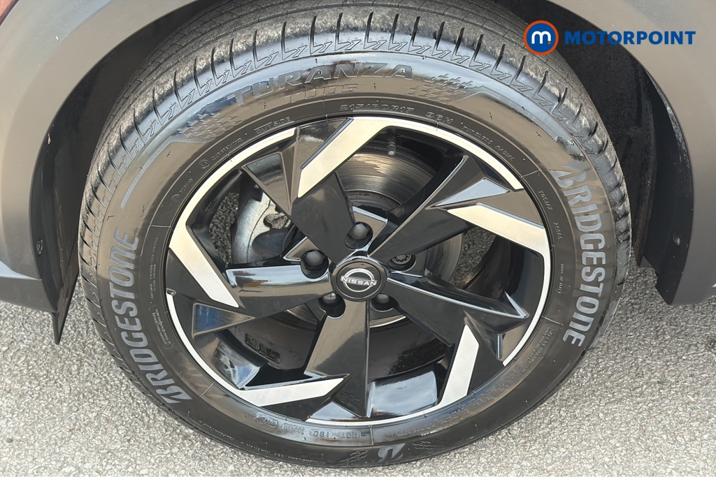Nissan Juke N-Connecta Manual Petrol SUV - Stock Number (1646953) - 44th supplementary image