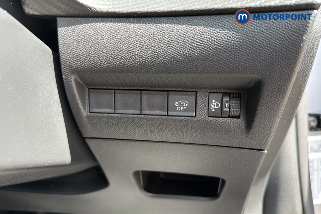 Peugeot 2008 Allure Automatic Petrol SUV - Stock Number (1647799) - 11th supplementary image