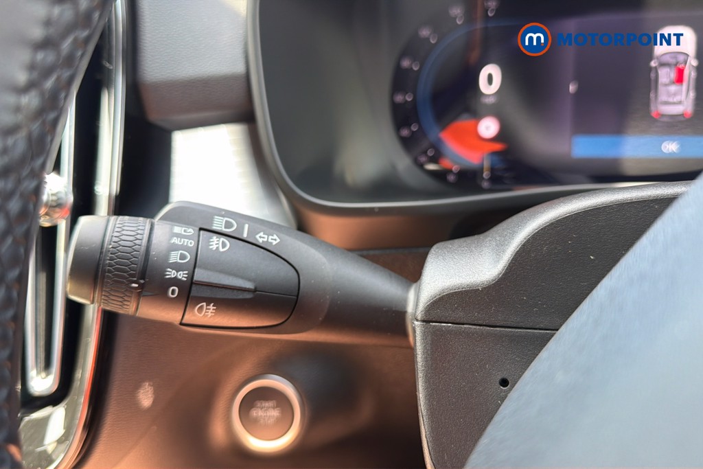 Volvo Xc40 Core Automatic Petrol SUV - Stock Number (1648054) - 6th supplementary image