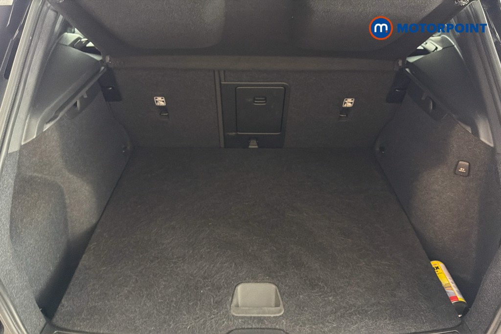 Volvo Xc40 Core Automatic Petrol SUV - Stock Number (1648054) - 33rd supplementary image