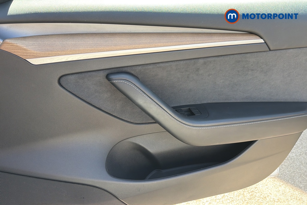 Tesla Model 3 Long Range Automatic Electric Saloon - Stock Number (1648173) - 18th supplementary image