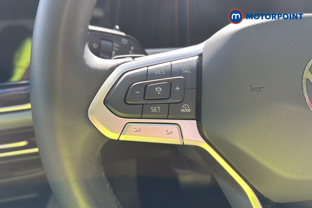 Volkswagen Passat Life Automatic Petrol Plug-In Hybrid Estate - Stock Number (1647523) - 4th supplementary image