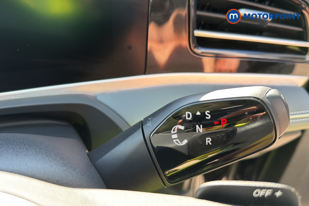 Volkswagen Passat Life Automatic Petrol Plug-In Hybrid Estate - Stock Number (1647523) - 6th supplementary image