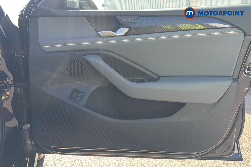 Volkswagen Passat Life Automatic Petrol Plug-In Hybrid Estate - Stock Number (1647523) - 18th supplementary image