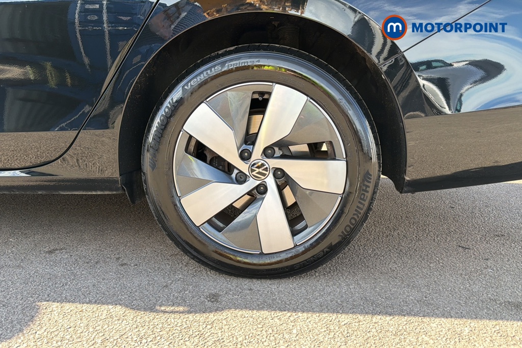 Volkswagen Passat Life Automatic Petrol Plug-In Hybrid Estate - Stock Number (1647523) - 45th supplementary image