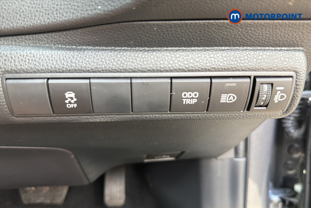 Toyota Corolla Design Automatic Petrol-Electric Hybrid Hatchback - Stock Number (1647893) - 11th supplementary image