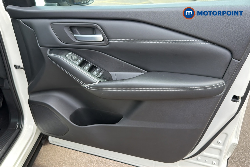 Nissan Qashqai Premiere Edition Manual Petrol SUV - Stock Number (1648213) - 18th supplementary image