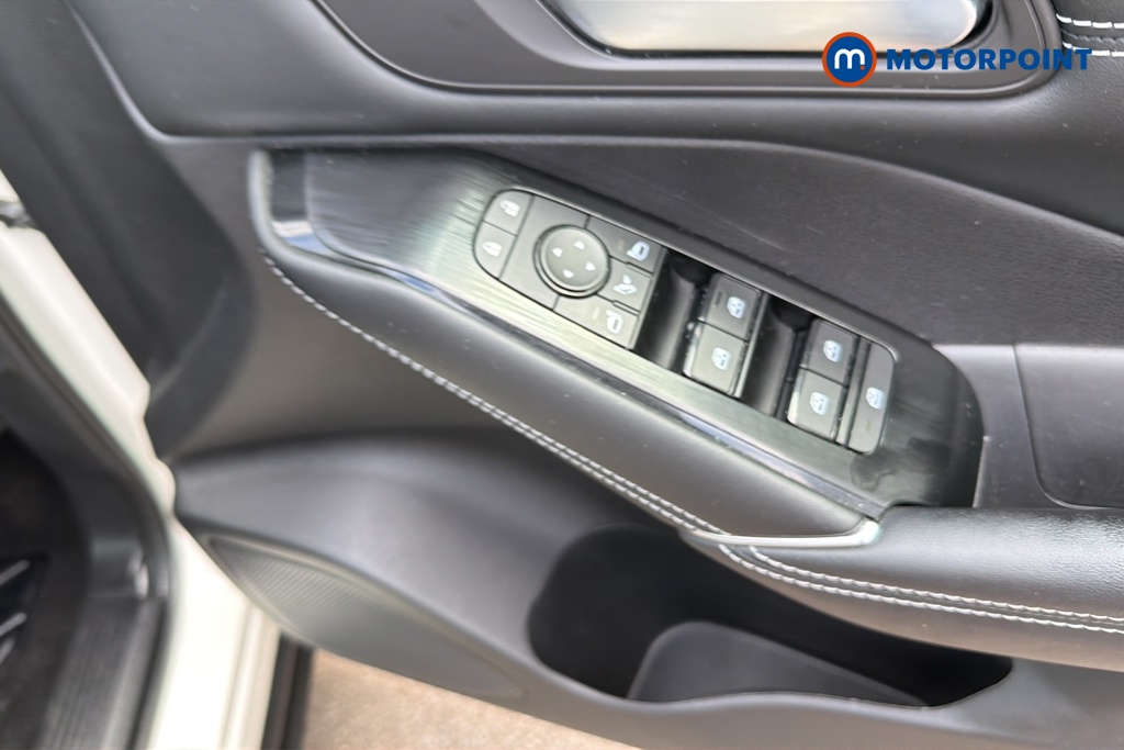 Nissan Qashqai Premiere Edition Manual Petrol SUV - Stock Number (1648213) - 19th supplementary image