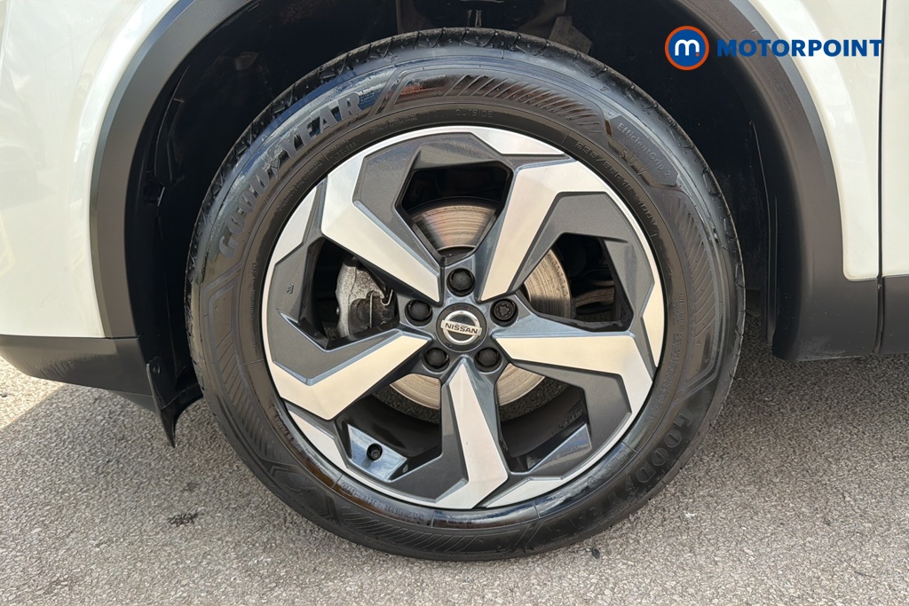 Nissan Qashqai Premiere Edition Manual Petrol SUV - Stock Number (1648213) - 44th supplementary image