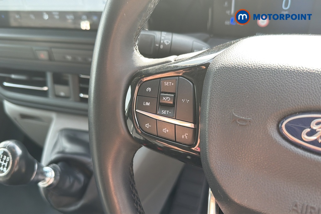 Ford Transit Custom Limited Manual Diesel Panel Van - Stock Number (1613934) - 4th supplementary image