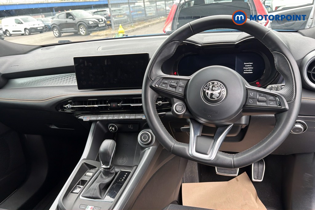 Alfa Romeo Tonale Speciale Automatic Petrol Plug-In Hybrid SUV - Stock Number (1623499) - 2nd supplementary image
