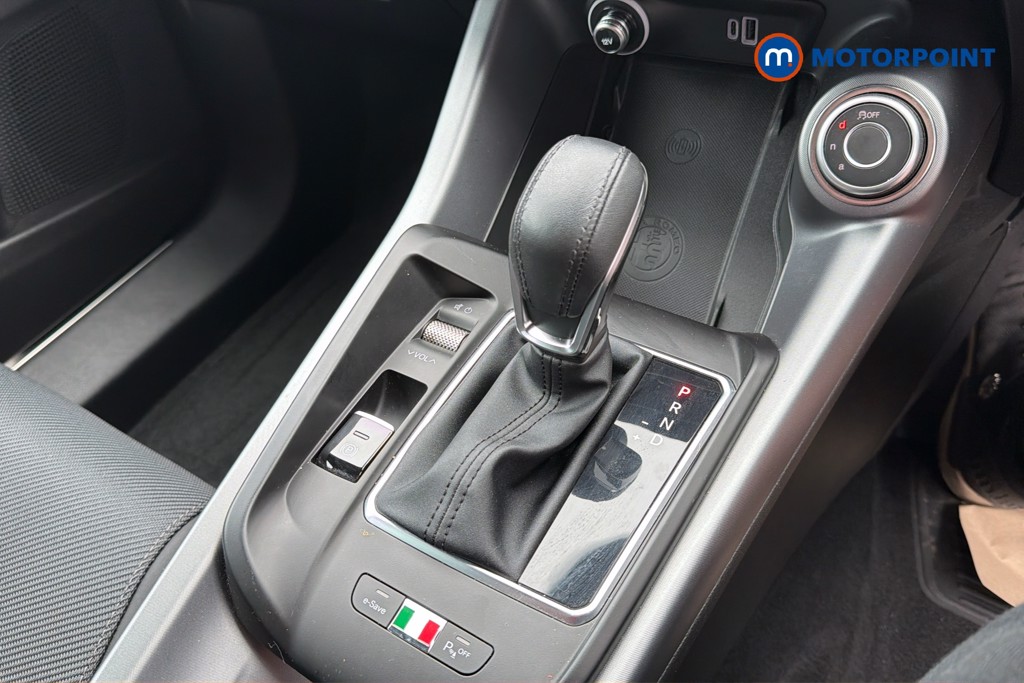 Alfa Romeo Tonale Speciale Automatic Petrol Plug-In Hybrid SUV - Stock Number (1623499) - 15th supplementary image