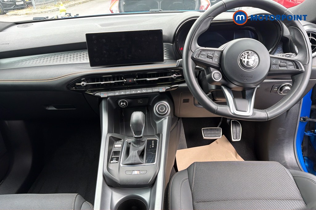 Alfa Romeo Tonale Speciale Automatic Petrol Plug-In Hybrid SUV - Stock Number (1623499) - 1st supplementary image