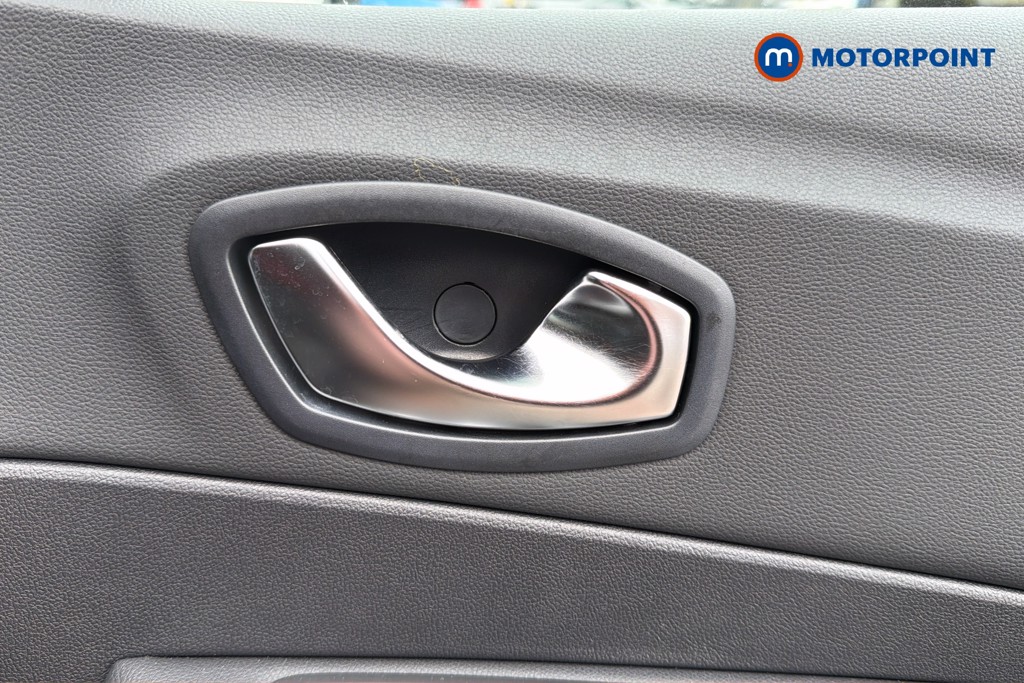 Renault Captur Dynamique S Nav Automatic Diesel SUV - Stock Number (1629439) - 42nd supplementary image