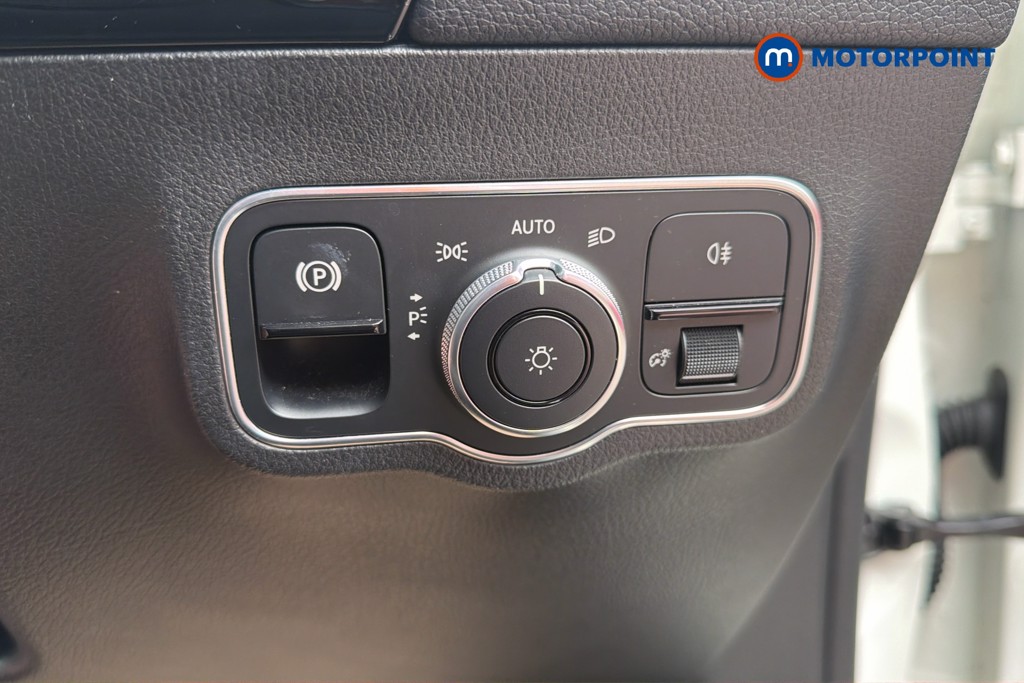 Mercedes-Benz GLA Amg Line Automatic Petrol SUV - Stock Number (1633483) - 18th supplementary image