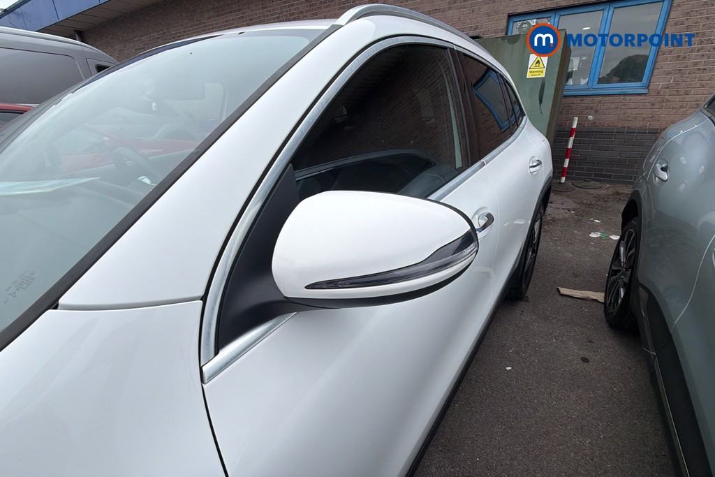 Mercedes-Benz GLA Amg Line Automatic Petrol SUV - Stock Number (1633483) - 43rd supplementary image