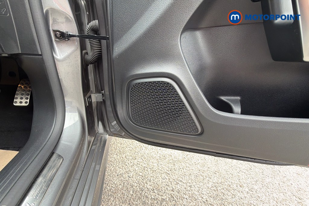 Mercedes-Benz A Class Amg Line Automatic Petrol Hatchback - Stock Number (1636931) - 21st supplementary image