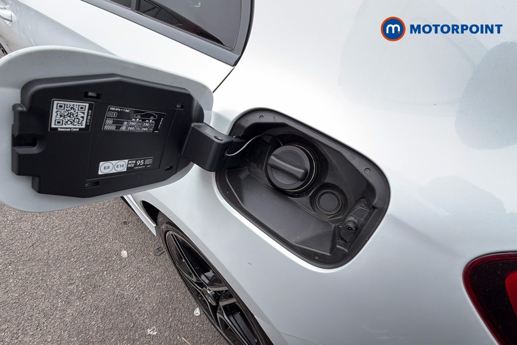 Mercedes-Benz A Class Amg Line Executive Edition Automatic Petrol Hatchback - Stock Number (1637909) - 41st supplementary image