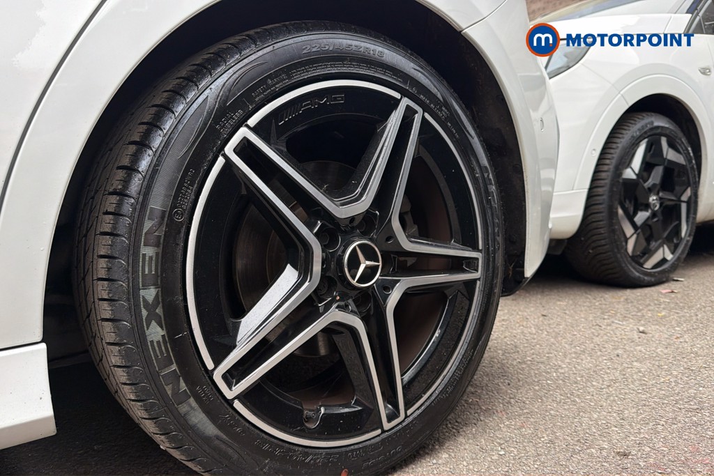 Mercedes-Benz A Class Amg Line Executive Edition Automatic Petrol Hatchback - Stock Number (1637909) - 48th supplementary image
