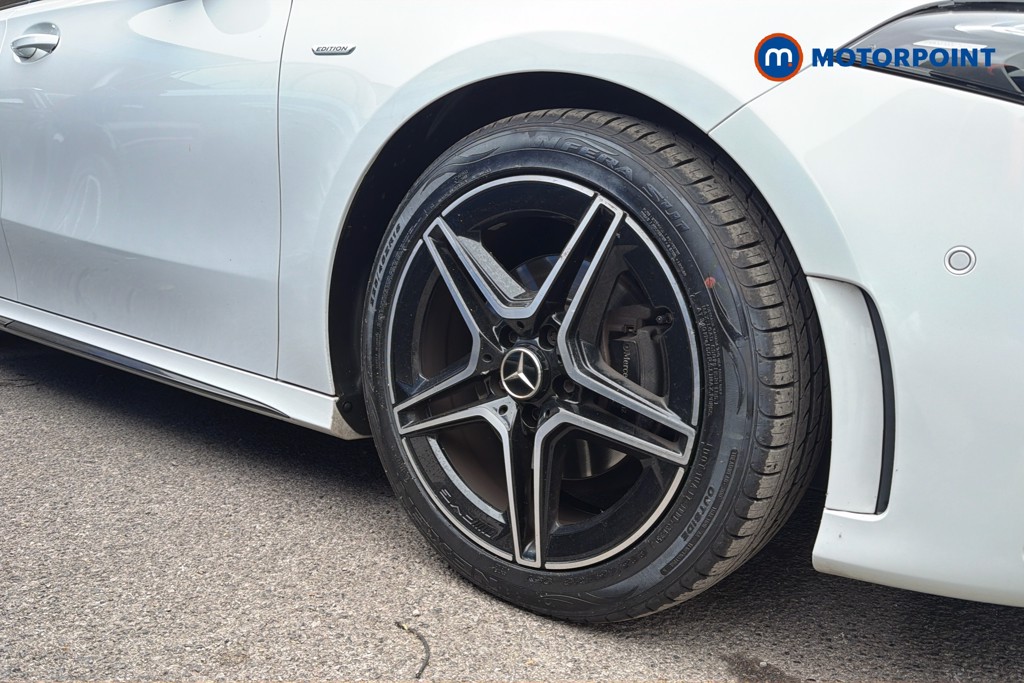 Mercedes-Benz A Class Amg Line Executive Edition Automatic Petrol Hatchback - Stock Number (1637909) - 50th supplementary image