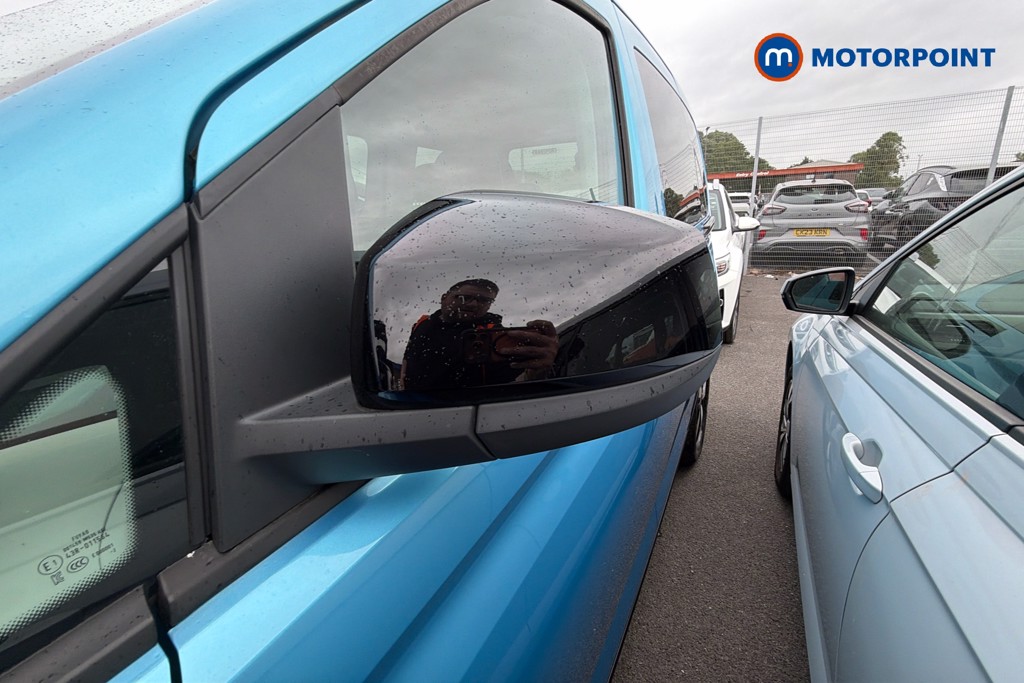 Ford Tourneo Connect Active Automatic Diesel People Carrier - Stock Number (1638061) - 43rd supplementary image