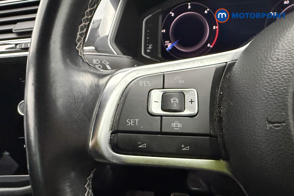 Volkswagen Tiguan R-Line Tech Manual Diesel SUV - Stock Number (1638679) - 14th supplementary image