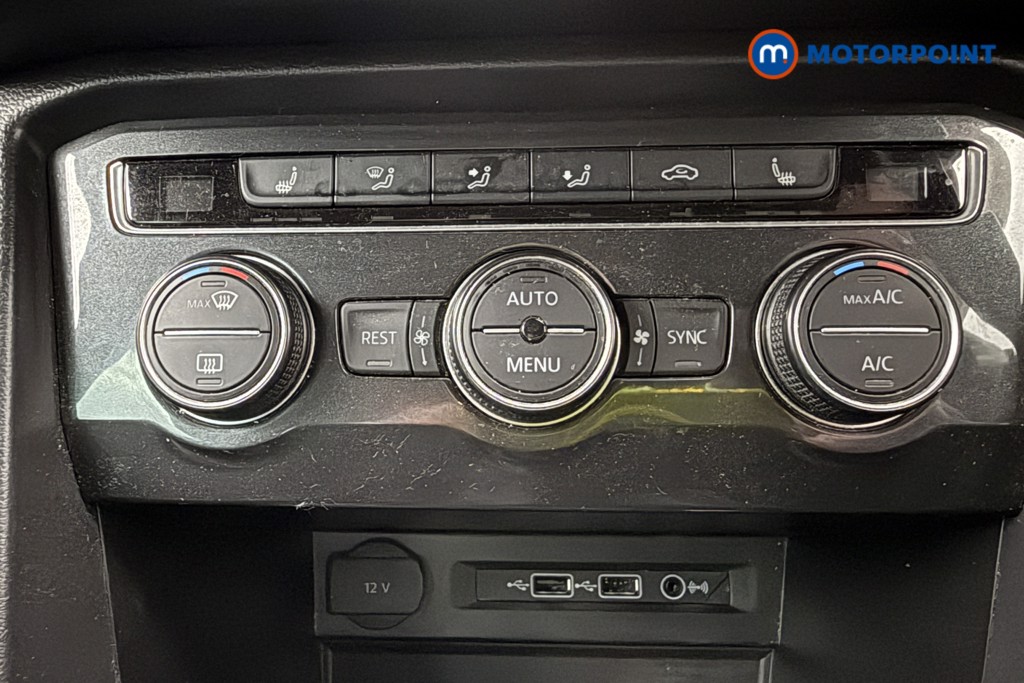 Volkswagen Tiguan R-Line Tech Manual Diesel SUV - Stock Number (1638679) - 16th supplementary image