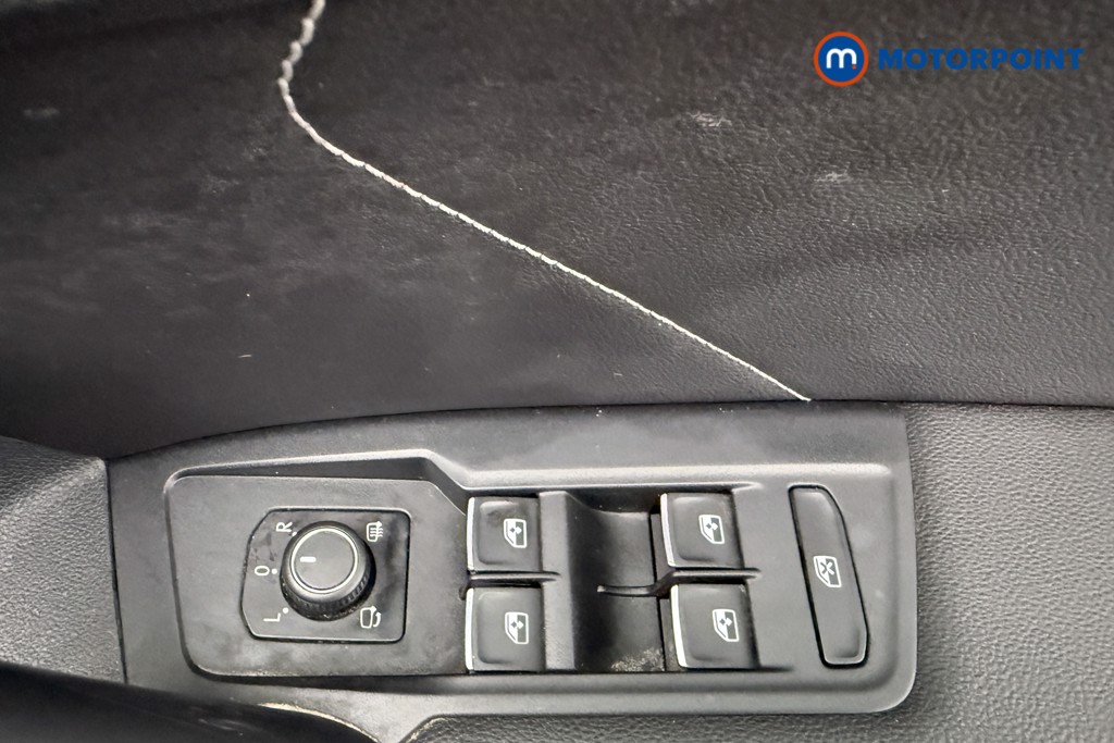 Volkswagen Tiguan R-Line Tech Manual Diesel SUV - Stock Number (1638679) - 19th supplementary image