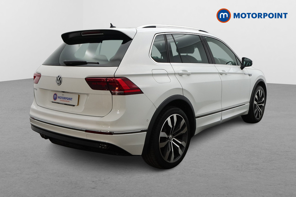 Volkswagen Tiguan R-Line Tech Manual Diesel SUV - Stock Number (1638679) - Drivers side rear corner