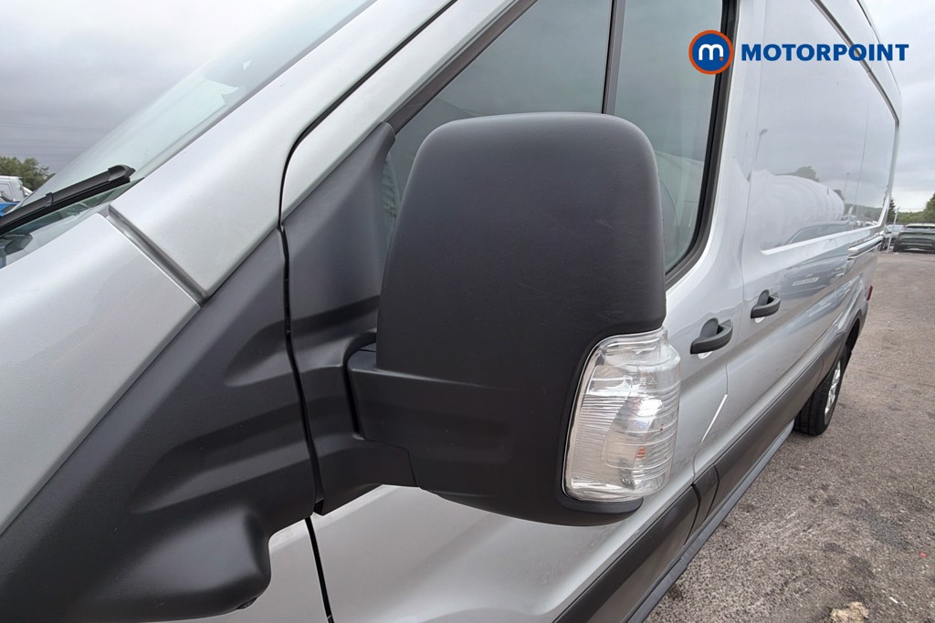 Ford Transit Limited Automatic Diesel Medium Roof Van - Stock Number (1639439) - 43rd supplementary image