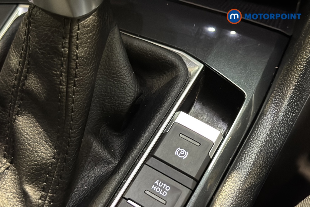 Volkswagen Tiguan Life Automatic Diesel SUV - Stock Number (1640529) - 995th supplementary image