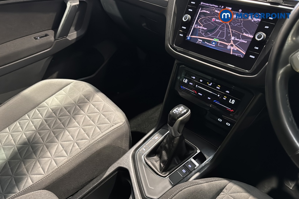 Volkswagen Tiguan Life Automatic Diesel SUV - Stock Number (1640529) - 15th supplementary image