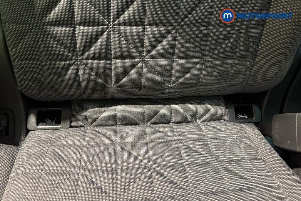 Volkswagen Tiguan Life Automatic Diesel SUV - Stock Number (1640529) - 27th supplementary image