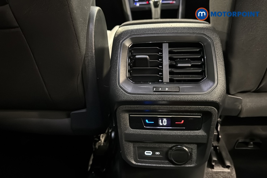 Volkswagen Tiguan Life Automatic Diesel SUV - Stock Number (1640529) - 28th supplementary image