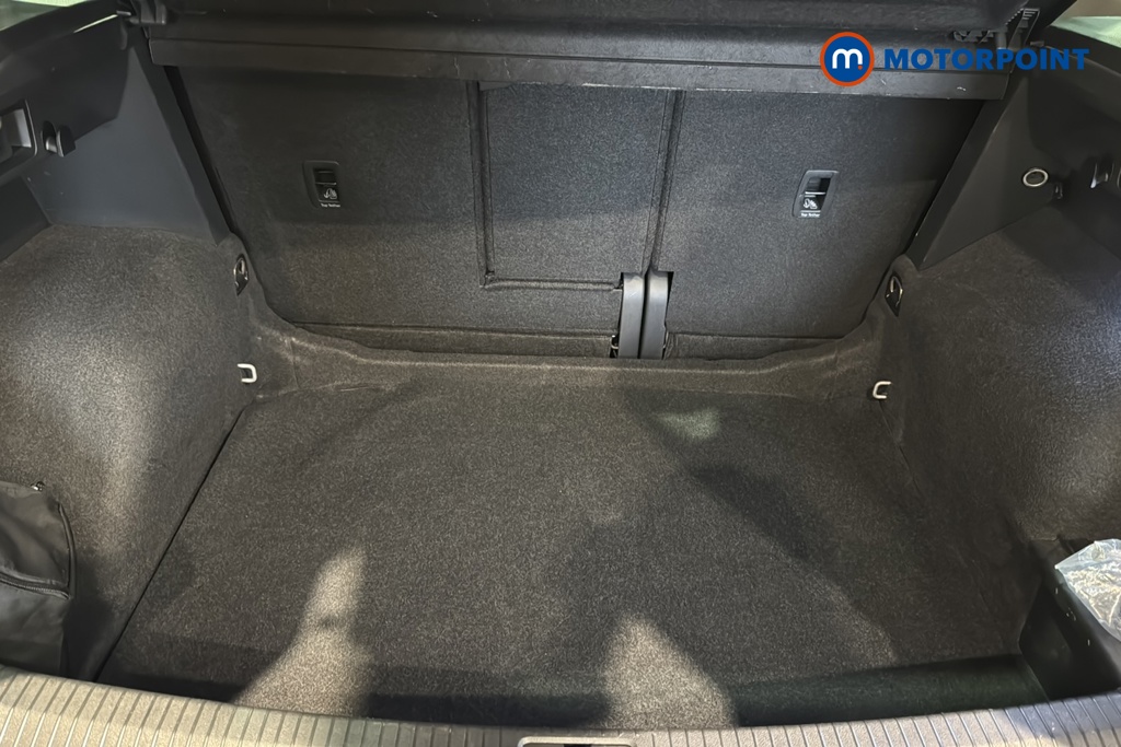 Volkswagen Tiguan Life Automatic Diesel SUV - Stock Number (1640529) - 30th supplementary image