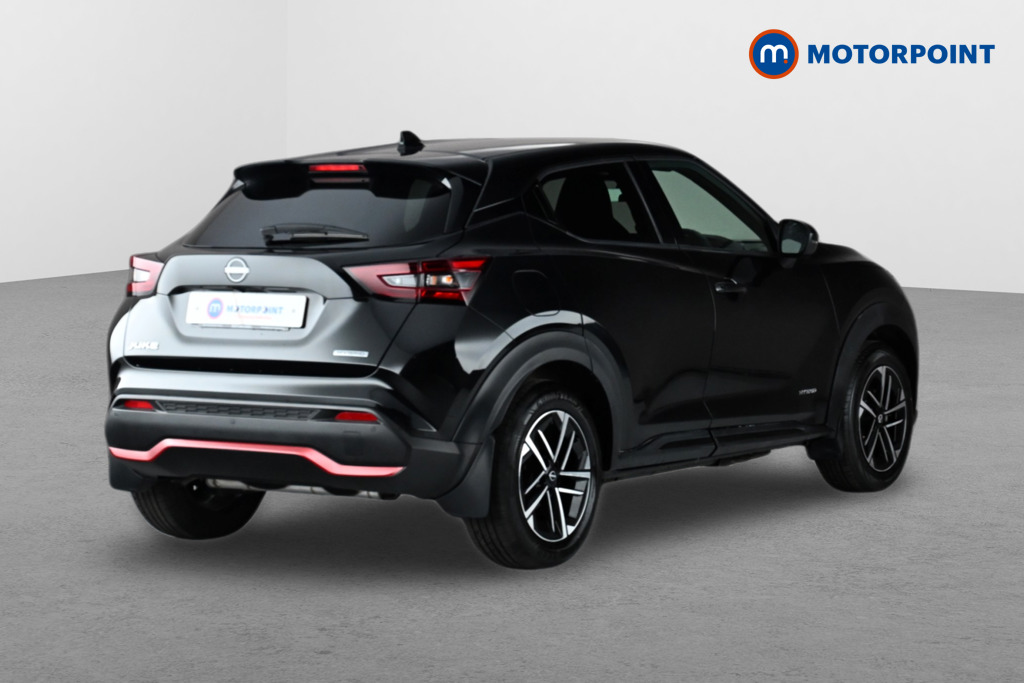Nissan Juke N-Connecta Automatic Petrol-Electric Hybrid SUV - Stock Number (1640870) - Drivers side rear corner
