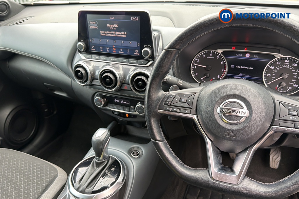 Nissan Juke N-Connecta Automatic Petrol SUV - Stock Number (1641373) - 1st supplementary image