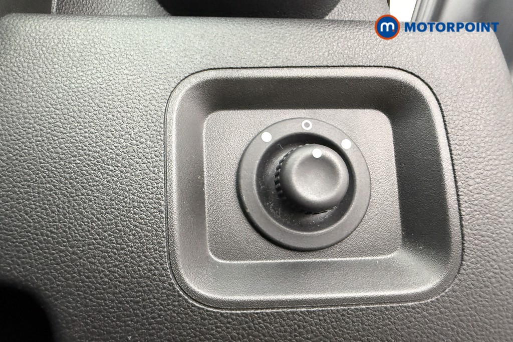 Dacia Duster Comfort Manual Petrol SUV - Stock Number (1642138) - 16th supplementary image
