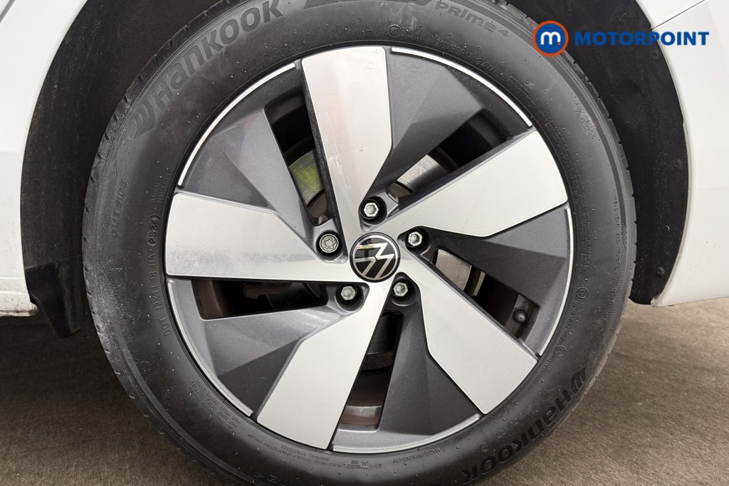 Volkswagen Passat Life Automatic Petrol Plug-In Hybrid Estate - Stock Number (1643786) - 13th supplementary image