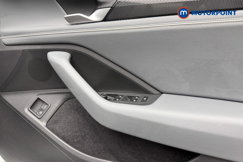 Volkswagen Passat Life Automatic Petrol Plug-In Hybrid Estate - Stock Number (1643786) - 20th supplementary image