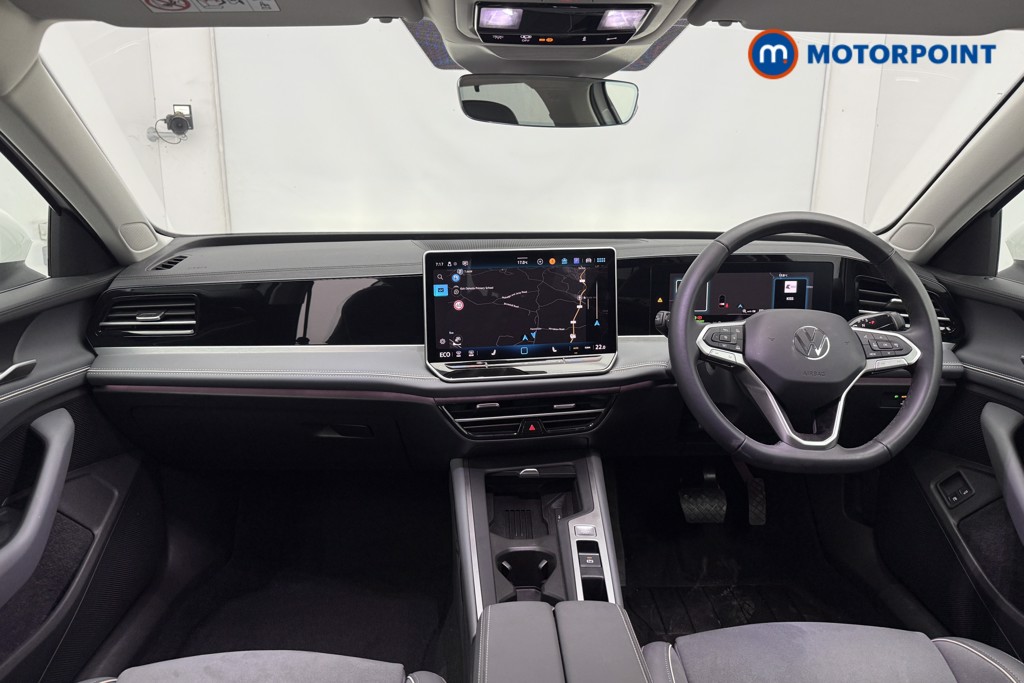 Volkswagen Passat Life Automatic Petrol Plug-In Hybrid Estate - Stock Number (1643786) - 1st supplementary image
