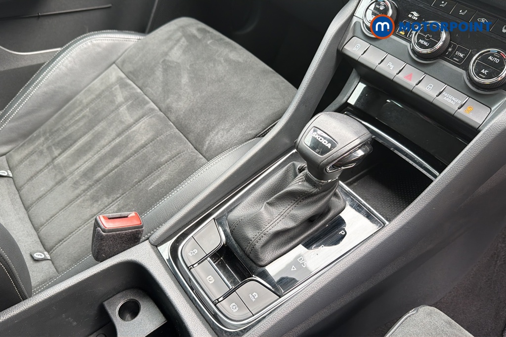 Skoda Karoq Se L Automatic Petrol SUV - Stock Number (1644130) - 15th supplementary image