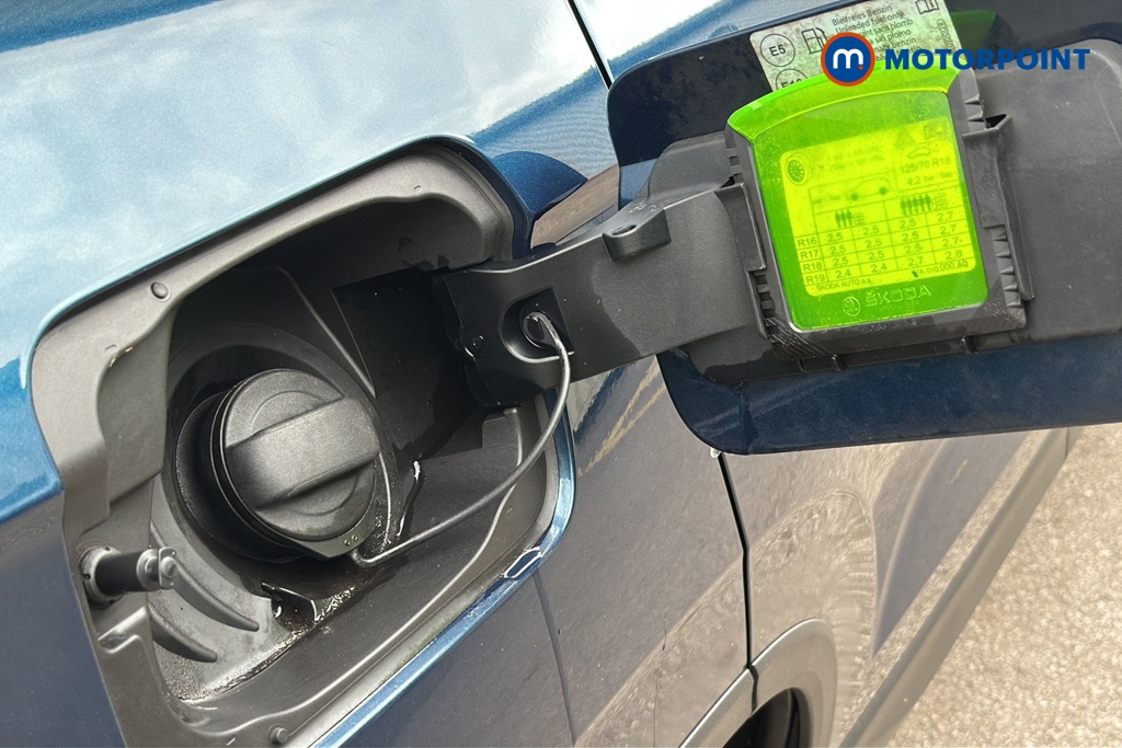 Skoda Karoq Se L Automatic Petrol SUV - Stock Number (1644130) - 41st supplementary image