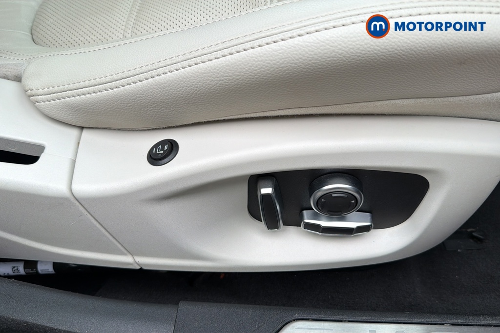 Jaguar XE S Automatic Petrol Saloon - Stock Number (1645232) - 23rd supplementary image