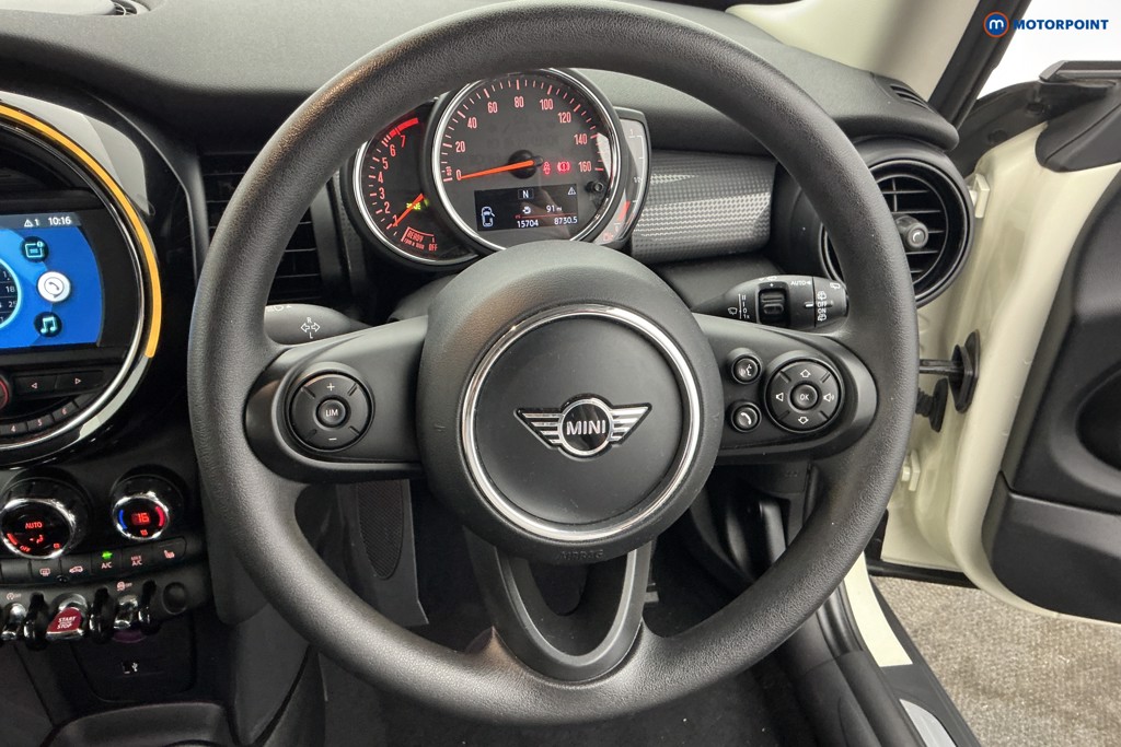 Mini Hatchback Cooper Classic Manual Petrol Hatchback - Stock Number (1645290) - 6th supplementary image
