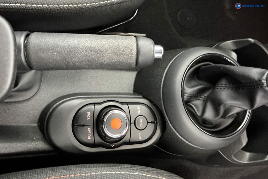 Mini Hatchback Cooper Classic Manual Petrol Hatchback - Stock Number (1645290) - 14th supplementary image