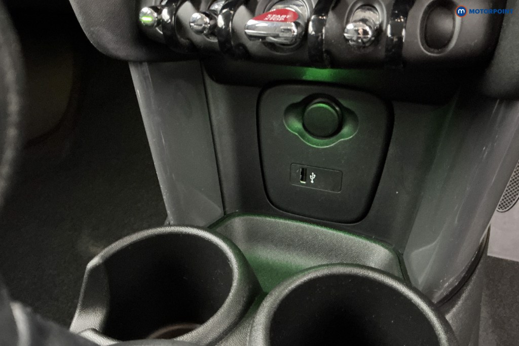 Mini Hatchback Cooper Classic Manual Petrol Hatchback - Stock Number (1645290) - 16th supplementary image