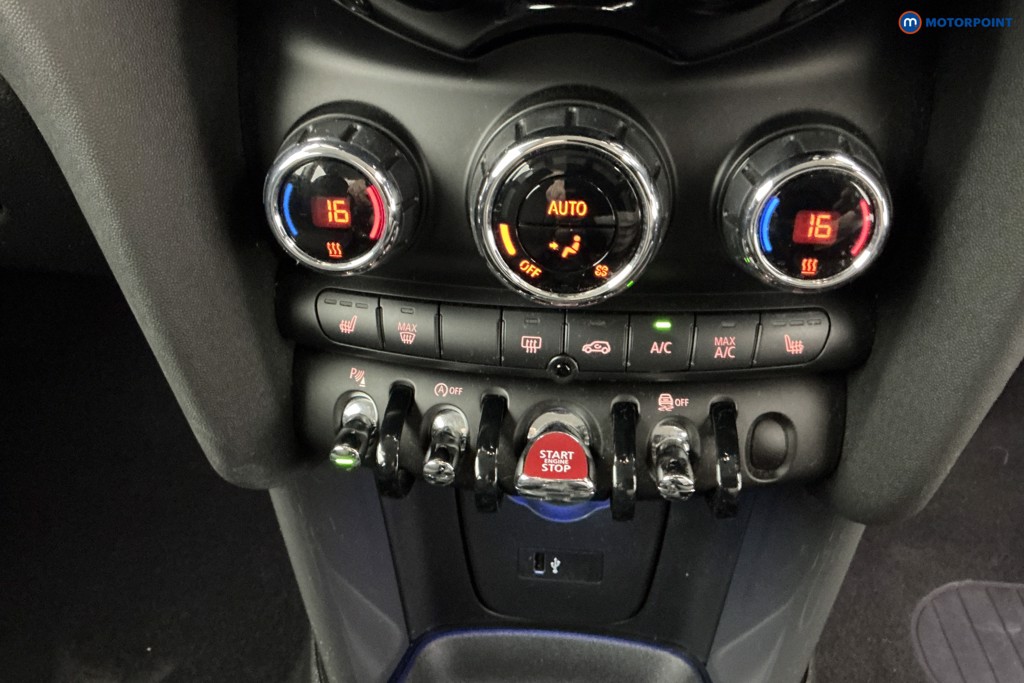 Mini Hatchback Cooper Classic Manual Petrol Hatchback - Stock Number (1645290) - 17th supplementary image