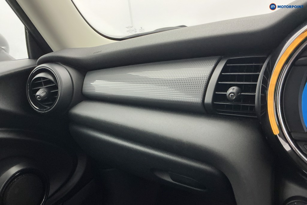 Mini Hatchback Cooper Classic Manual Petrol Hatchback - Stock Number (1645290) - 18th supplementary image